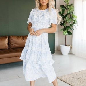 NWT Polagram Boutique Smocked Sky Blue Floral Tiered Midi Dress 1XL